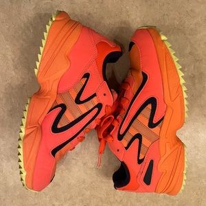 Adidas yung 1 orange